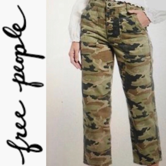 Free People High Rise Camo Capris - Picture 2 of 4